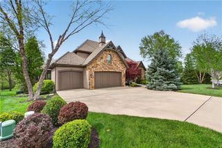15320 Larsen Street, Overland Park, KS 66221
