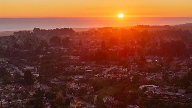 760 Escalona Drive, Santa Cruz, CA 95060