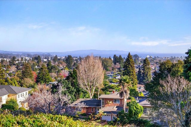 760 Escalona Drive, Santa Cruz, CA 95060