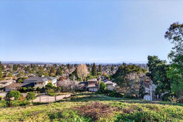 760 Escalona Drive, Santa Cruz, CA 95060