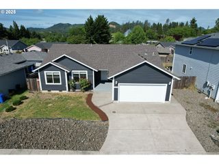 140 TERESA Ln, Winston, OR 97496