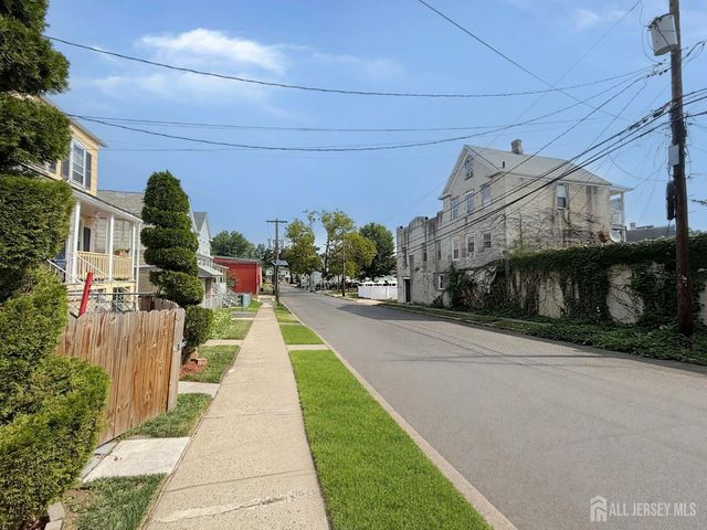 493 Miller Street, Perth Amboy, NJ 08861