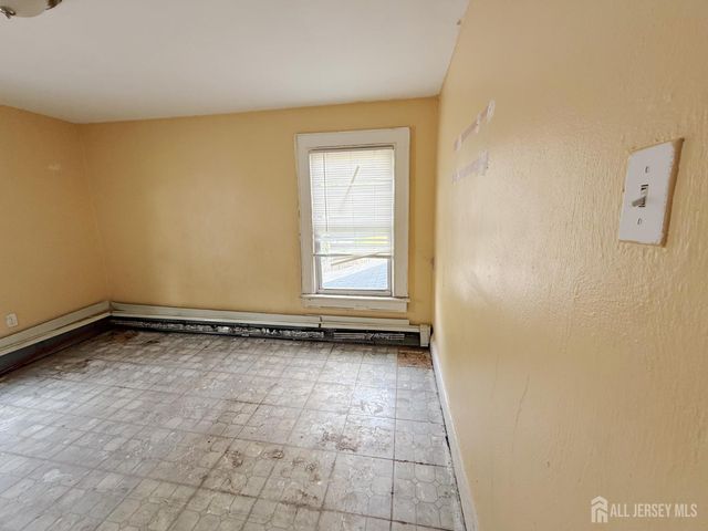 493 Miller Street, Perth Amboy, NJ 08861
