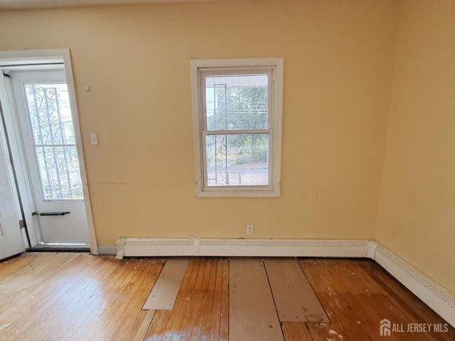 493 Miller Street, Perth Amboy, NJ 08861