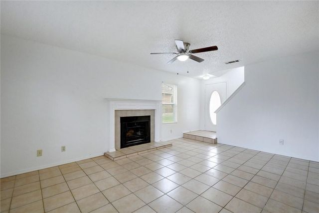 6102 Parkwood DR A, Austin, TX 78735