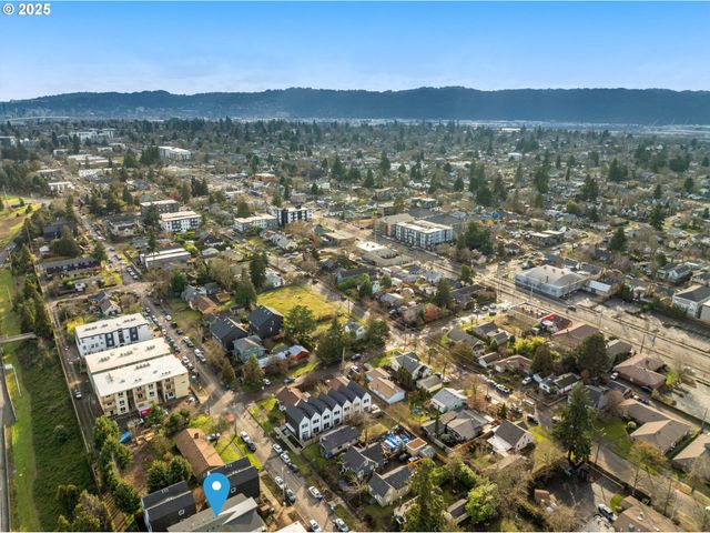 7070 N MONTANA Ave, Portland, OR 97217