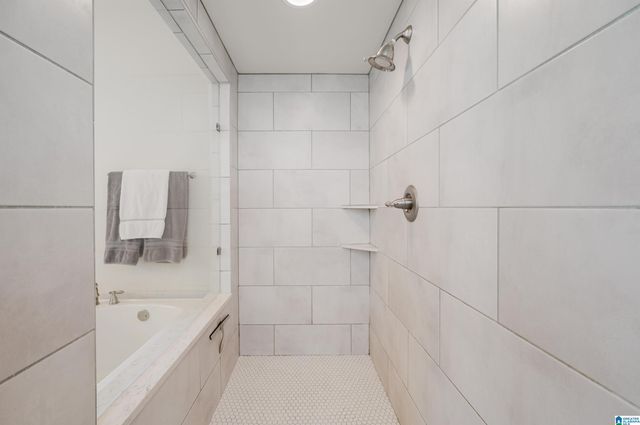 4276 ABBOTTS WAY, Hoover, AL 35226