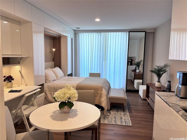 987 Queen Street 3010, Honolulu, HI 96814