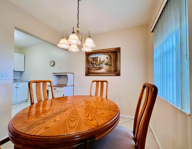 27 Sheffield B, West Palm Beach, FL 33417