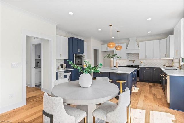 3799 Peony Way, Clemmons, NC 27012