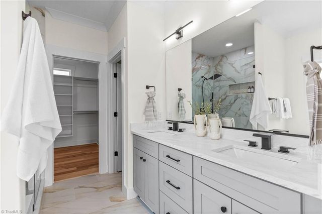 3799 Peony Way, Clemmons, NC 27012