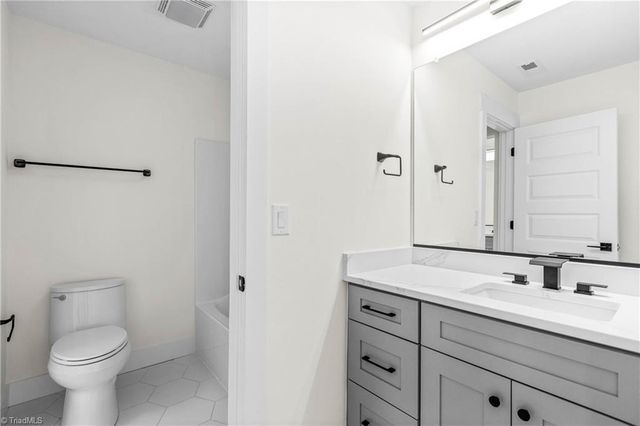 3799 Peony Way, Clemmons, NC 27012