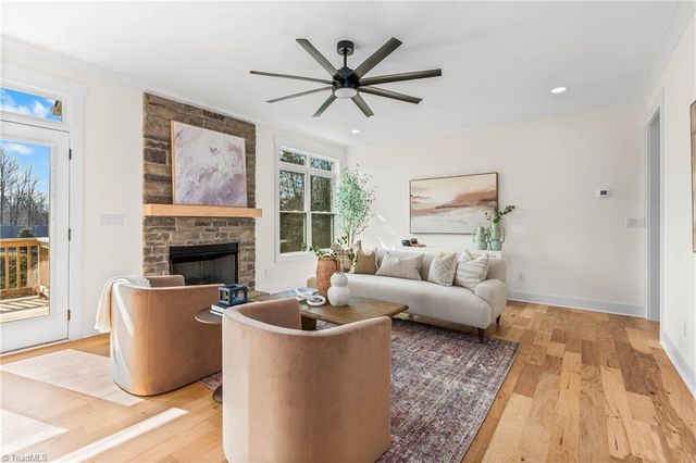 3799 Peony Way, Clemmons, NC 27012