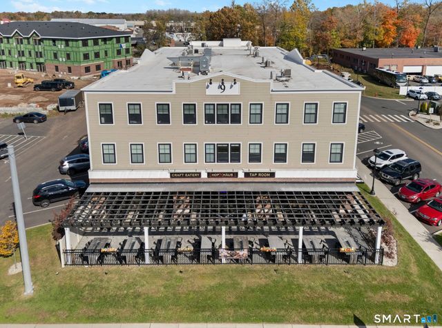 9 Steele Boulevard 306, Berlin, CT 06037