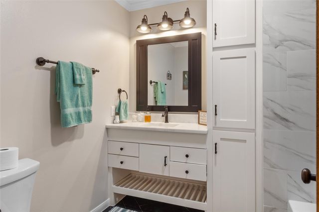 322 Parkside Drive, Zavalla, TX 75980