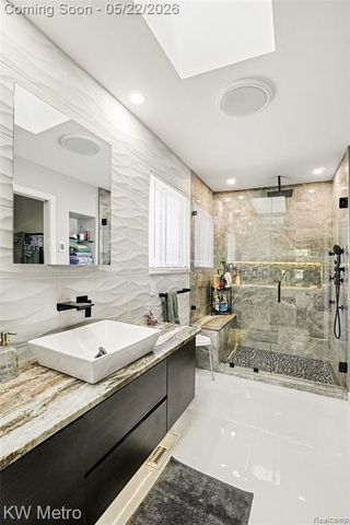 3280 Harbours Boulevard, Waterford, MI 48328