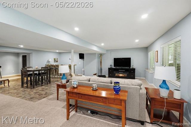 3280 Harbours Boulevard, Waterford, MI 48328
