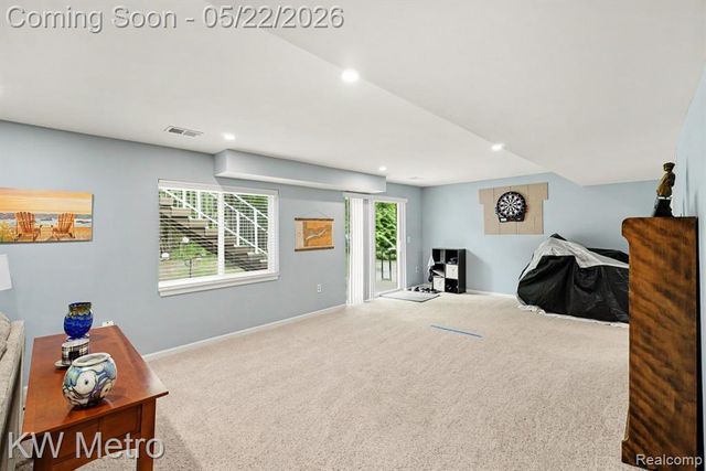 3280 Harbours Boulevard, Waterford, MI 48328