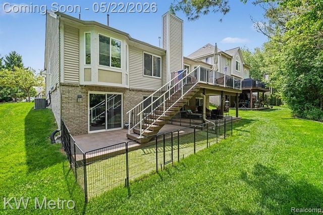 3280 Harbours Boulevard, Waterford, MI 48328