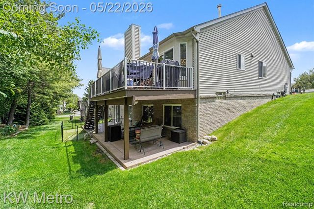 3280 Harbours Boulevard, Waterford, MI 48328