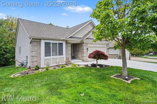 3280 Harbours Boulevard, Waterford, MI 48328