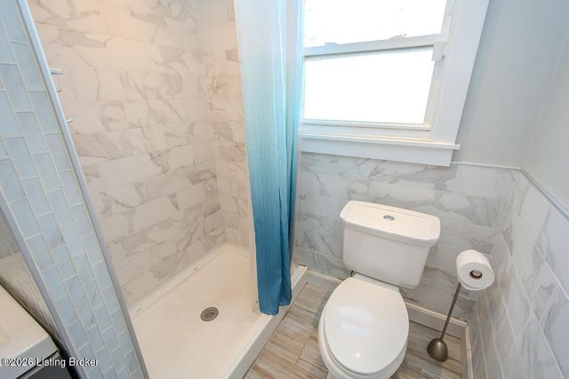 801 Algonquin Pkwy, Louisville, KY 40208