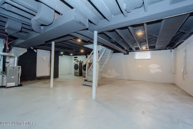 801 Algonquin Pkwy, Louisville, KY 40208