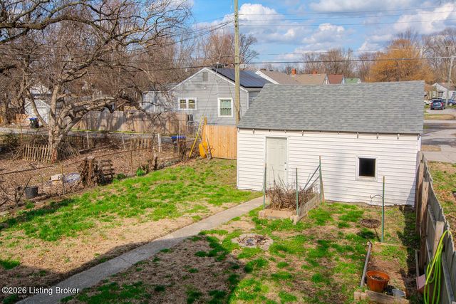 801 Algonquin Pkwy, Louisville, KY 40208