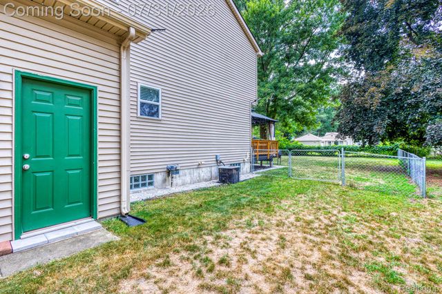 625 N Harvey Street, Westland, MI 48185
