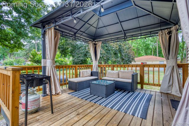 625 N Harvey Street, Westland, MI 48185