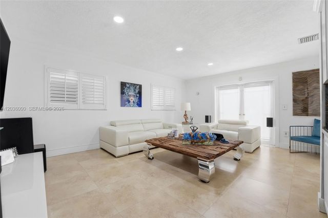 323 NW 136th Pl, Miami, FL 33182