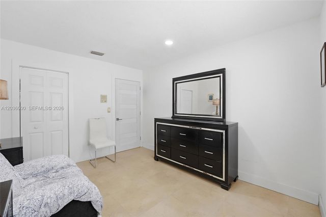323 NW 136th Pl, Miami, FL 33182