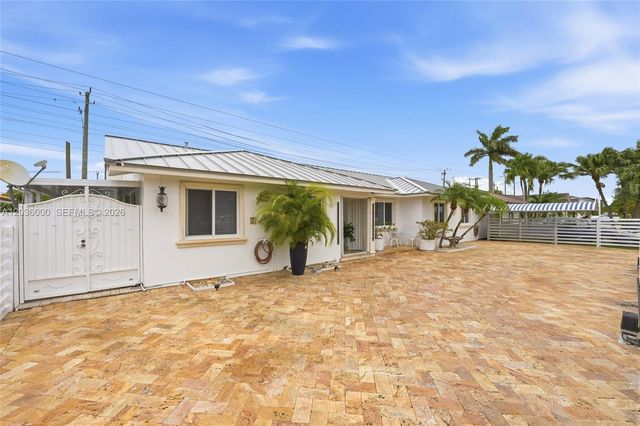 323 NW 136th Pl, Miami, FL 33182