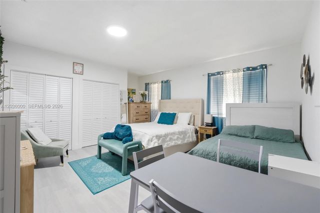 323 NW 136th Pl, Miami, FL 33182