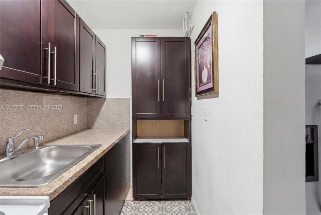 323 NW 136th Pl, Miami, FL 33182