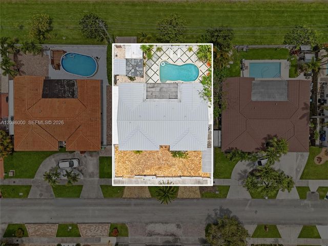 323 NW 136th Pl, Miami, FL 33182