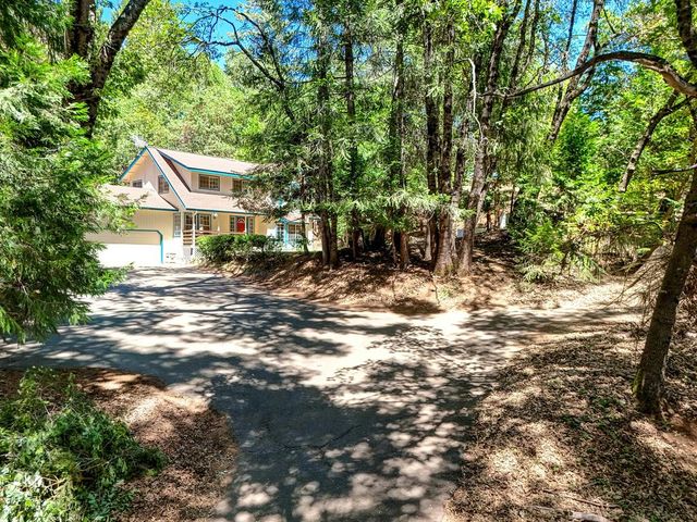 2585 Crystal Springs Rd, Camino, CA 95709