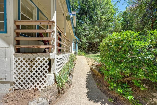 2585 Crystal Springs Rd, Camino, CA 95709