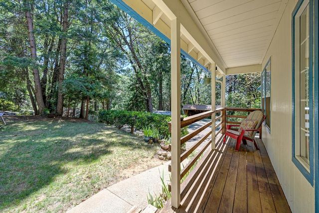 2585 Crystal Springs Rd, Camino, CA 95709