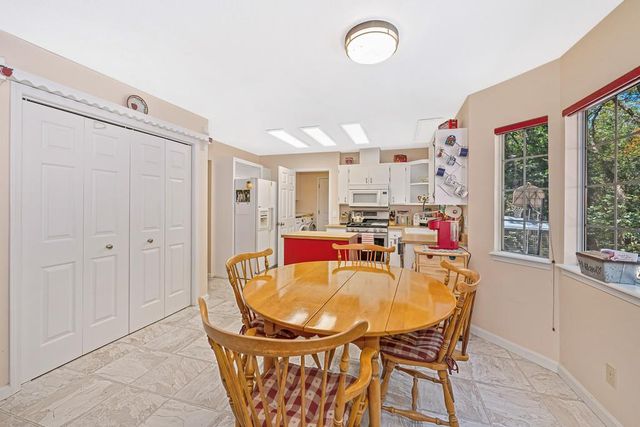 2585 Crystal Springs Rd, Camino, CA 95709