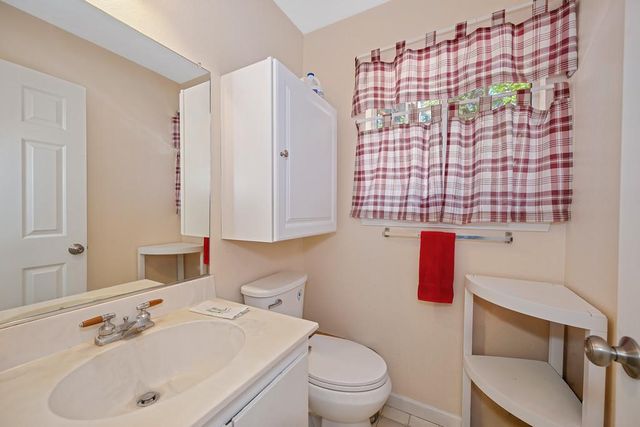2585 Crystal Springs Rd, Camino, CA 95709