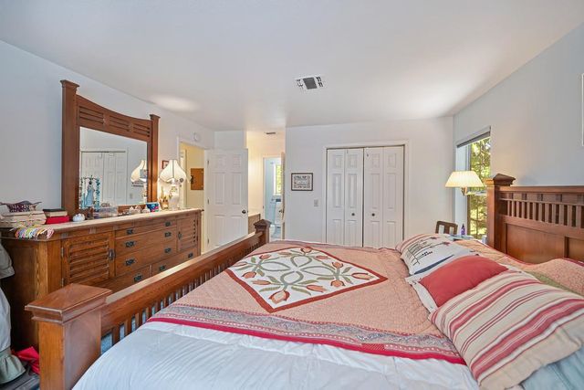 2585 Crystal Springs Rd, Camino, CA 95709