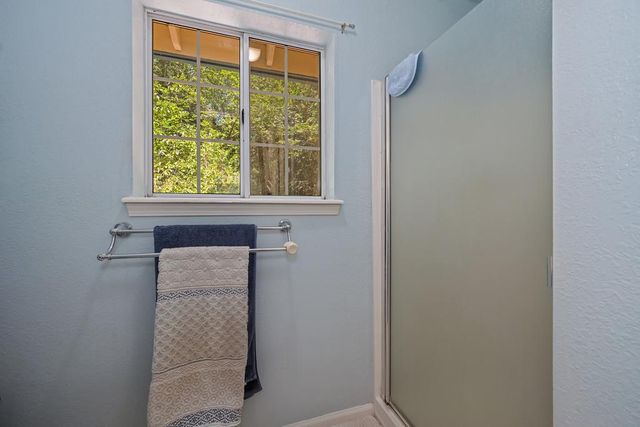 2585 Crystal Springs Rd, Camino, CA 95709