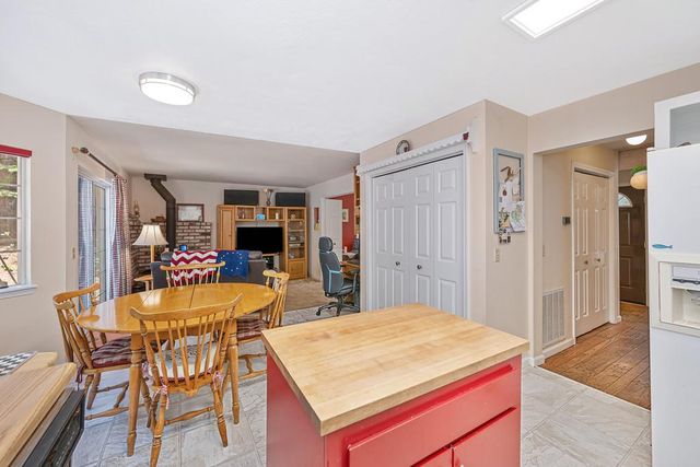 2585 Crystal Springs Rd, Camino, CA 95709