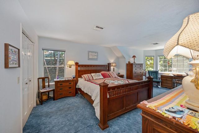 2585 Crystal Springs Rd, Camino, CA 95709
