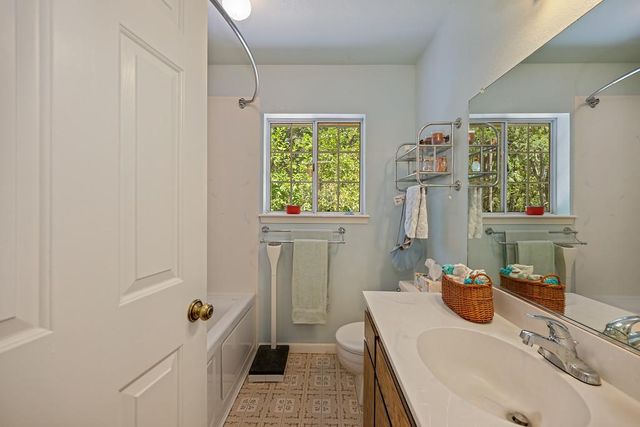 2585 Crystal Springs Rd, Camino, CA 95709