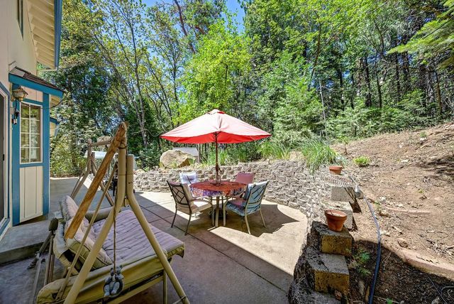 2585 Crystal Springs Rd, Camino, CA 95709