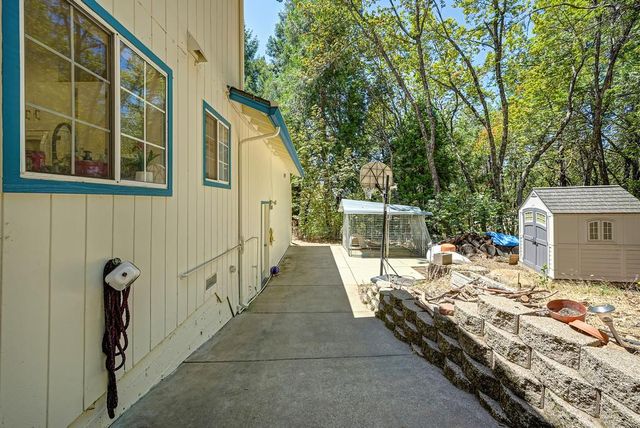 2585 Crystal Springs Rd, Camino, CA 95709