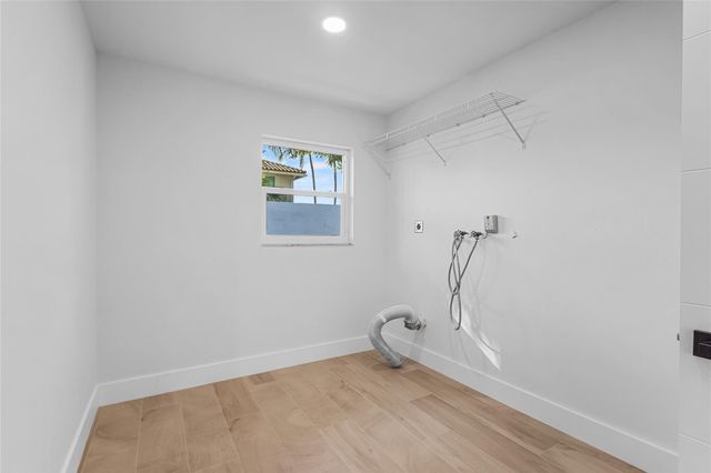 2830 NE 46th Street, Lighthouse Point, FL 33064