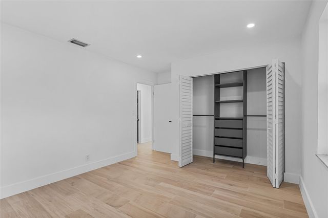 2830 NE 46th Street, Lighthouse Point, FL 33064